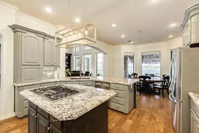 203 Arrowhead Drive, Lake Jackson, TX 77566 - Photo 26