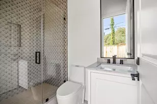 1032 W 41st St, Houston, TX 77018 - Photo 46