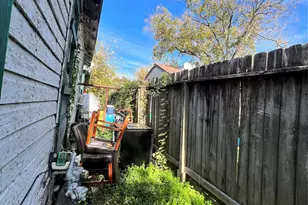 2601 Lucinda St, Houston, TX 77004 - Photo 36