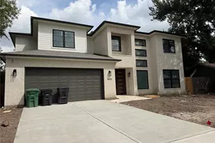 8306 Western Dr, Houston, TX 77055 - Photo 2