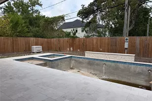 8306 Western Dr, Houston, TX 77055 - Photo 4