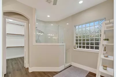 110 S Veilwood Circle, The Woodlands, TX 77382 - Photo 26
