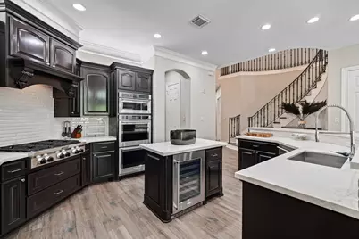 110 S Veilwood Circle, The Woodlands, TX 77382 - Photo 12