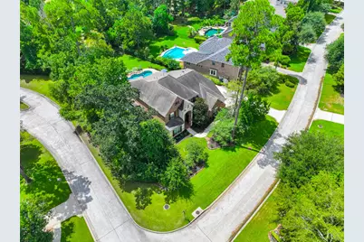 110 S Veilwood Circle, The Woodlands, TX 77382 - Photo 4