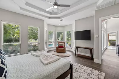 110 S Veilwood Circle, The Woodlands, TX 77382 - Photo 24