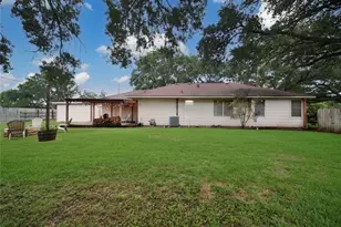 808 Avenue K, Rosenberg, TX 77471 - Photo 8