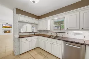 9519 Oxted Ln, Spring, TX 77379 - Photo 10