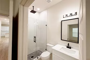 9723 Kerr A-B St, Houston, TX 77029 - Photo 12