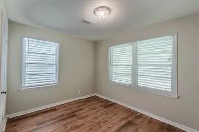 124 N Washington Street, Texas City, TX 77591 - Photo 10