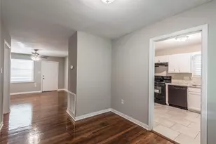 124 N Washington St, Texas City, TX 77591 - Photo 8