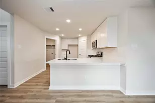 819 Clear Vly Ln, Dayton, TX 77535 - Photo 12