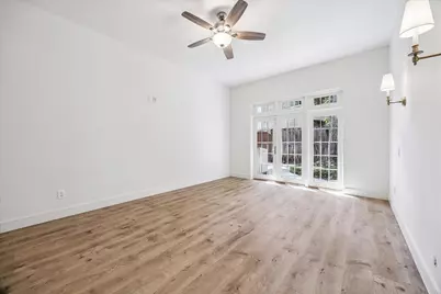 152 Sugarberry Circle, Houston, TX 77024 - Photo 10