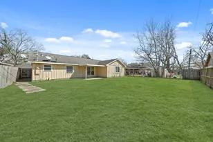 11306 Sageville Dr, Houston, TX 77089 - Photo 12