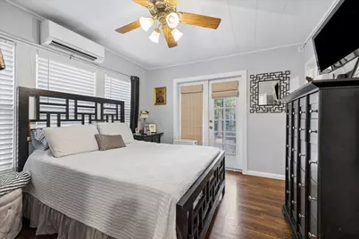 1657 Bonnie Brae Street, Houston, TX 77006 - Photo 10
