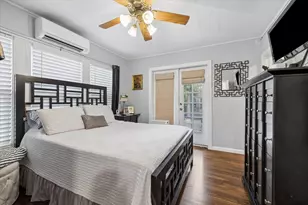 1657 Bonnie Brae St, Houston, TX 77006 - Photo 10