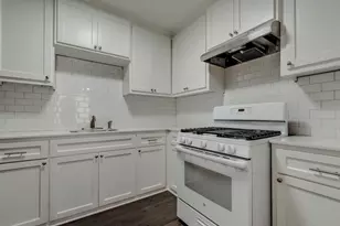 1657 Bonnie Brae St, Houston, TX 77006 - Photo 20