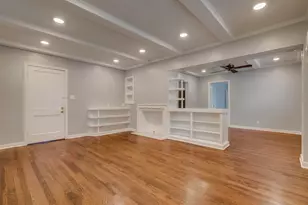 1657 Bonnie Brae St, Houston, TX 77006 - Photo 12