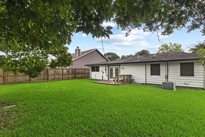 1440 Avenue E, Nederland, TX 77627 - Photo 22