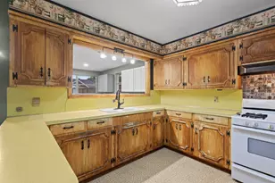 1440 Avenue E, Nederland, TX 77627 - Photo 8