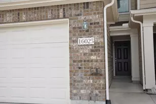 16025 Summerville Lake Dr, Tomball, TX 77377 - Photo 6