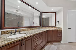 6000 Sugar Hill Dr, Houston, TX 77057 - Photo 20