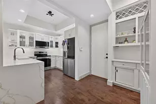 6000 Sugar Hill Dr, Houston, TX 77057 - Photo 6