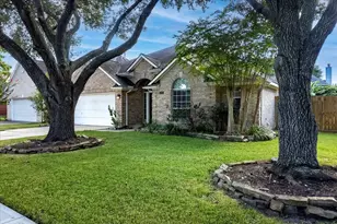 1940 Waterford Way, Seabrook, TX 77586 - Photo 2