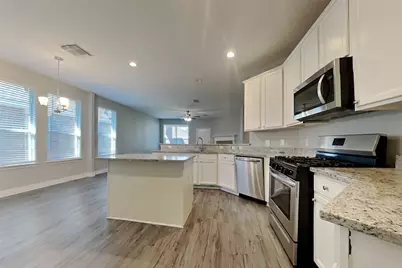 2815 Lockeridge Oaks Drive, Spring, TX 77386 - Photo 4