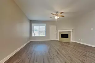 2815 Lockeridge Oaks Dr, Spring, TX 77386 - Photo 2