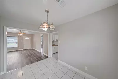 6 E Cleveland Street, Baytown, TX 77520 - Photo 8