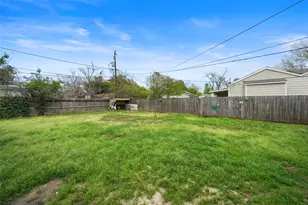 6 E Cleveland St, Baytown, TX 77520 - Photo 18