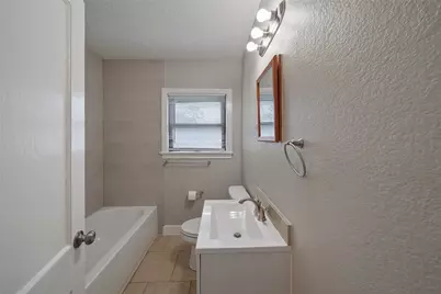 6 E Cleveland Street, Baytown, TX 77520 - Photo 14