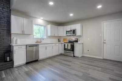 24605 Camwood Ct Road, Huntsville, TX 77320 - Photo 8