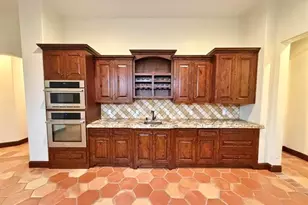 12410 Keith Rd, Beaumont, TX 77713 - Photo 8