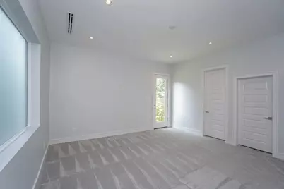 1912 Summer Street #C, Houston, TX 77007 - Photo 2