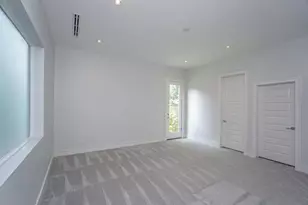 1912 Summer St, Houston, TX 77007 - Photo 2