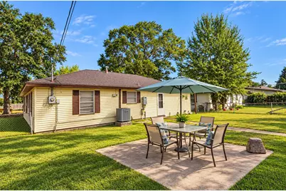 1713 Frost Street, Rosenberg, TX 77471 - Photo 2