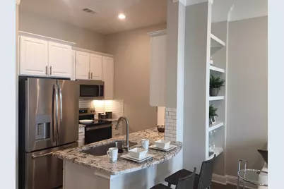 2111 Austin Street #534, Houston, TX 77002 - Photo 2