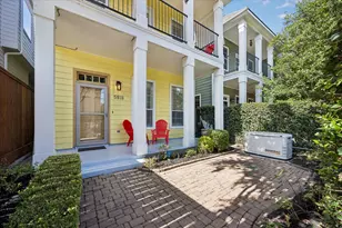 5818 Kiam St, Houston, TX 77007 - Photo 2