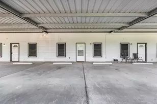 7900 Fm 2354 Unit B, Beach City, TX 77523 - Photo 4