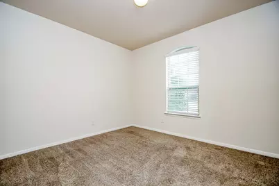 618 Longstreet Drive, Rosenberg, TX 77469 - Photo 4