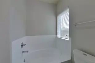 2122 Hackberry Bank Ln, Rosenberg, TX 77471 - Photo 8