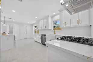 2219 Briar Branch Dr, Houston, TX 77042 - Photo 12