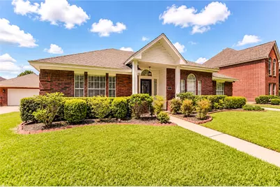 3223 Richland Drive, Sugar Land, TX 77478 - Photo 2
