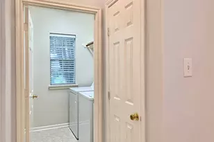 1015 Tennyson Dr, Pearland, TX 77584 - Photo 24