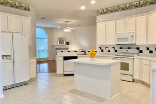 1015 Tennyson Dr, Pearland, TX 77584 - Photo 8