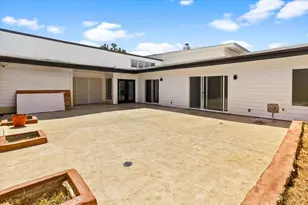 10730 Boardwalk St, Houston, TX 77042 - Photo 32