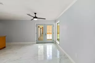 10730 Boardwalk St, Houston, TX 77042 - Photo 10