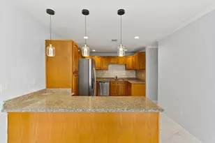 10730 Boardwalk St, Houston, TX 77042 - Photo 12
