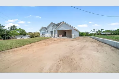 1874 Burleson, Brenham, TX 77833 - Photo 4